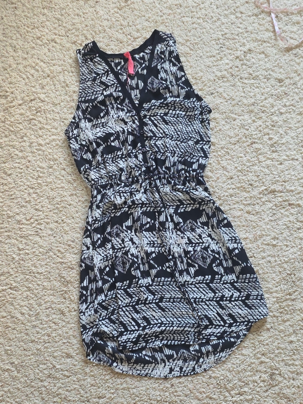 Black & White Printed Sleeveless Tunic